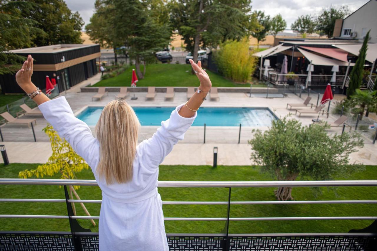 Logis Hotel Relais Saint Jacques - Chateauroux Deols Екстер'єр фото