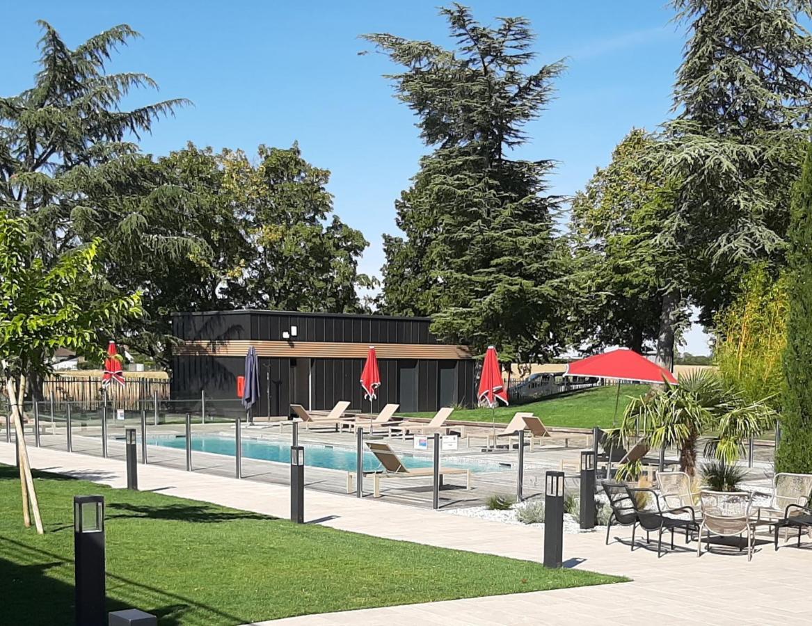 Logis Hotel Relais Saint Jacques - Chateauroux Deols Екстер'єр фото