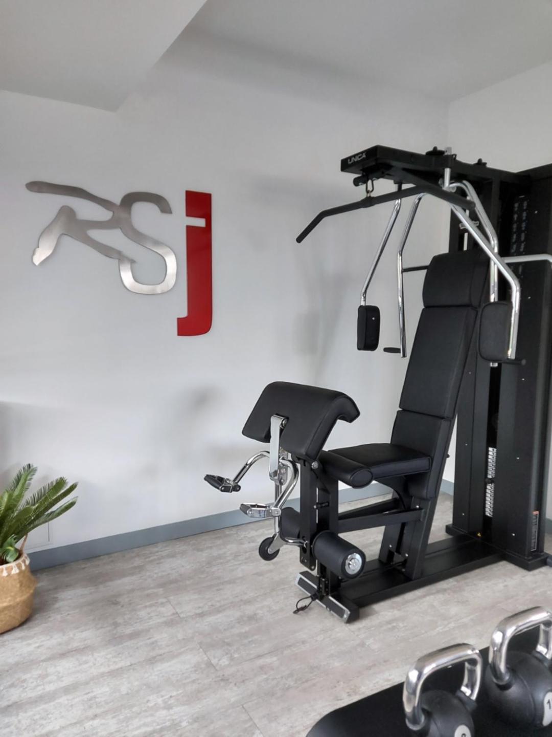 Logis Hotel Relais Saint Jacques - Chateauroux Deols Екстер'єр фото