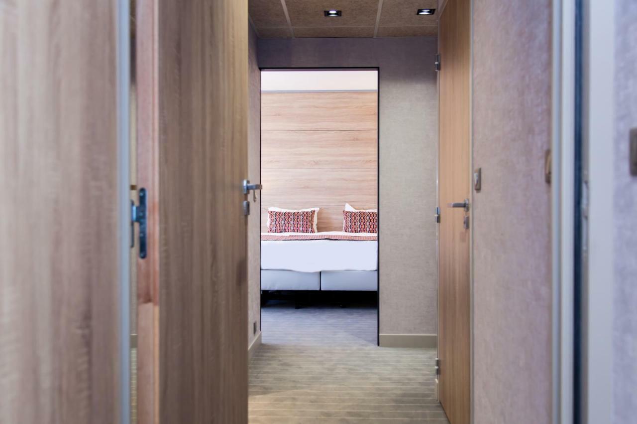 Logis Hotel Relais Saint Jacques - Chateauroux Deols Екстер'єр фото
